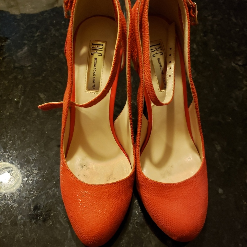 Inc 8.5 Pumps View 4